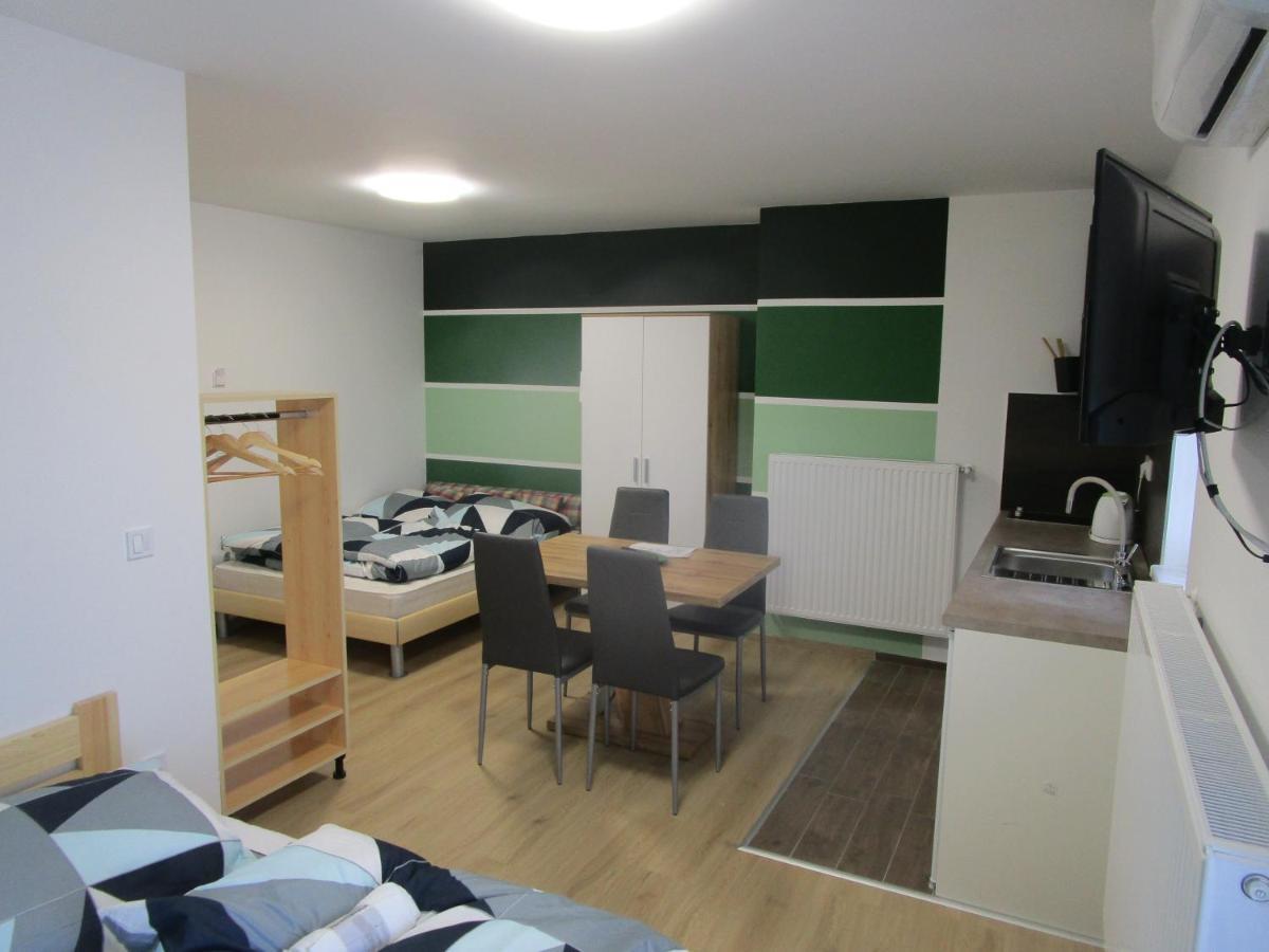 Veroland Maganszallashely Hódmezővásárhely Esterno foto